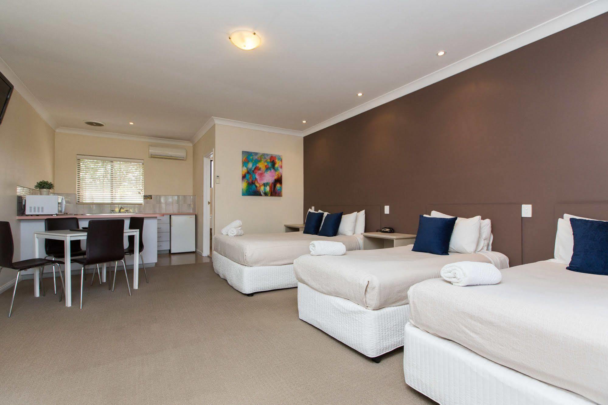 Lincoln Cottage Motor Inn Wagga Wagga Exterior foto