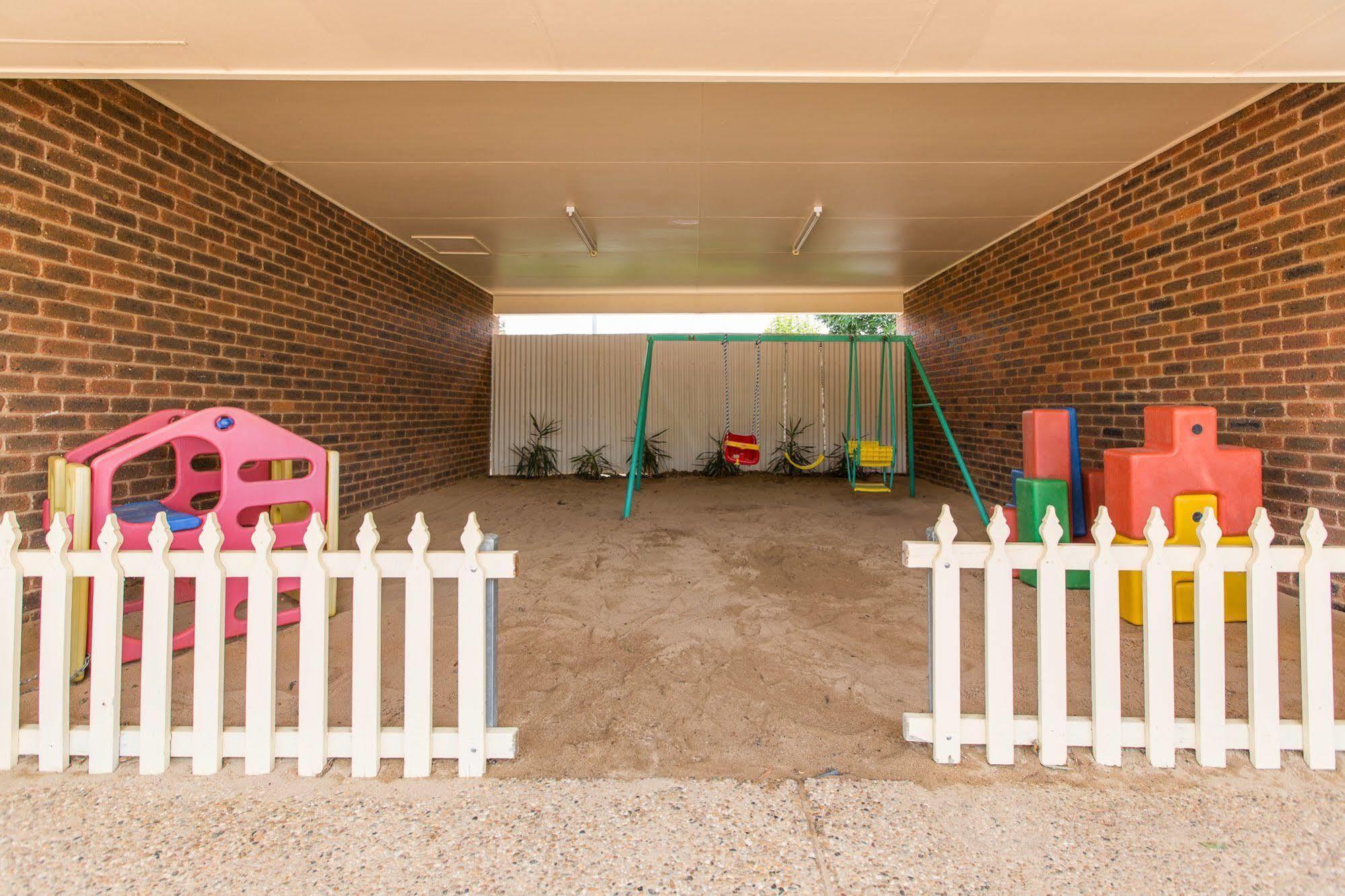 Lincoln Cottage Motor Inn Wagga Wagga Exterior foto